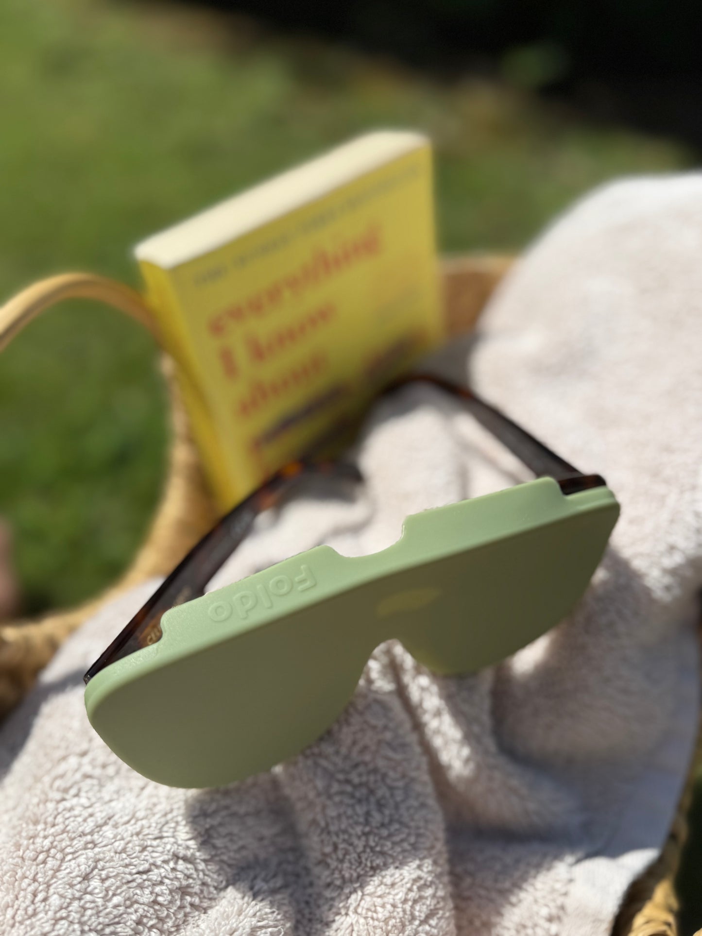 FOLDO Funda de silicona para gafas – Verde oliva, ligera y compacta